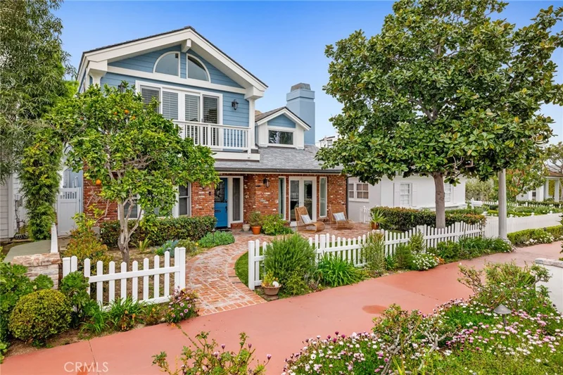 425 Belvue, Newport Beach, CA 92661