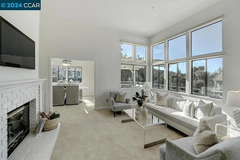 5581 Terra Granada Dr #3B, Walnut Creek, CA 94595
