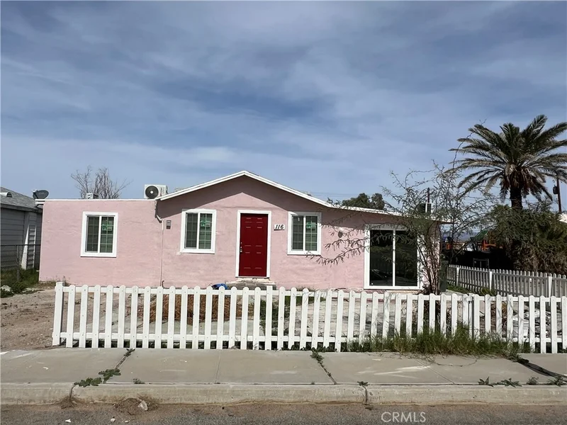 116 Goodwill, Needles, CA 92363
