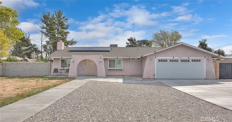 10355 Victor, Hesperia, CA 92345