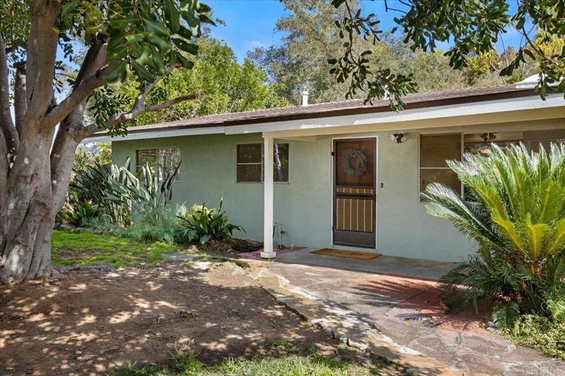 271 Stewart Canyon Road, Fallbrook, CA 92028
