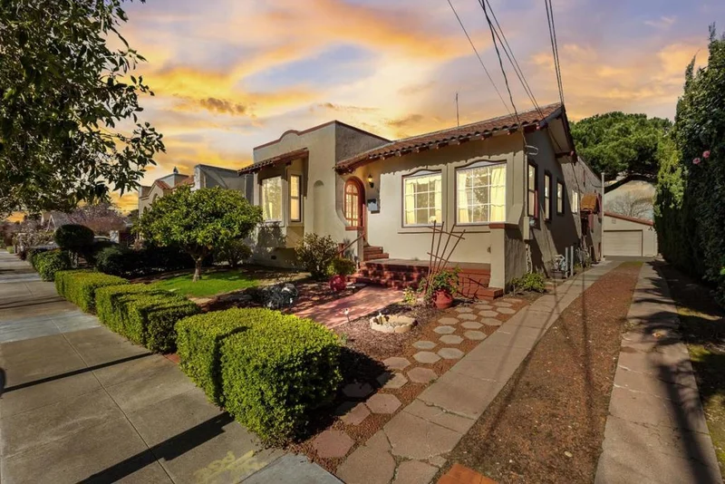 116 Arundel, Burlingame, CA 94010