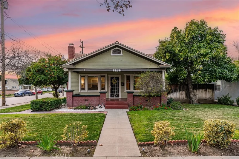 2752 Arrowhead, San Bernardino, CA 92405