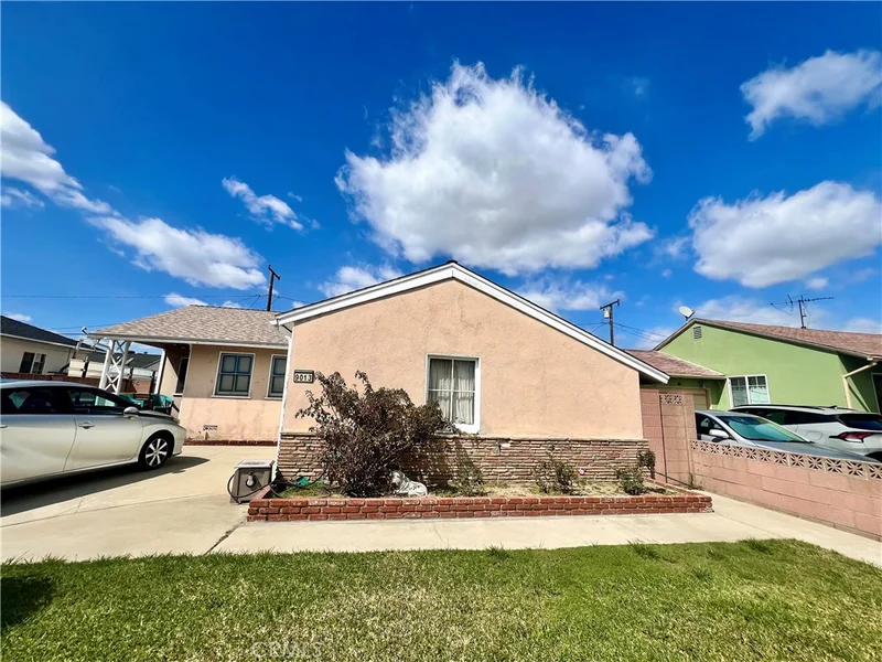 9013 Stoakes, Downey, CA 90240
