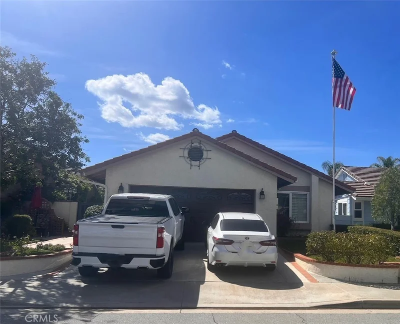 26051 Sombras, Valencia, CA 91355