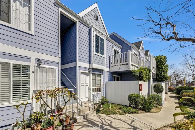 1229 223rd #211, Torrance, CA 90502