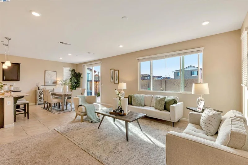 125 Leprino Cir, Oakley, CA 94561