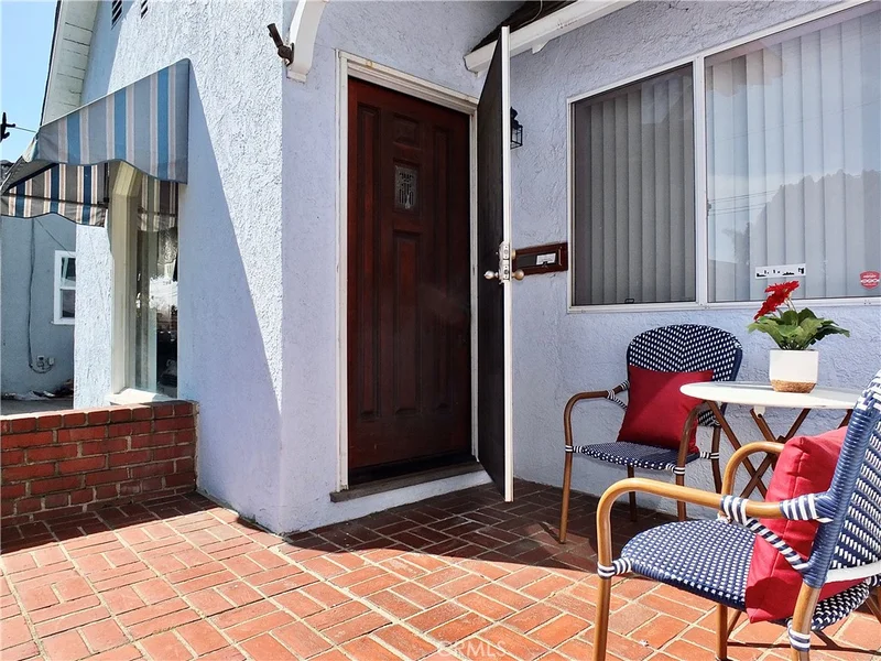 1251 Bay View, Wilmington, CA 90744