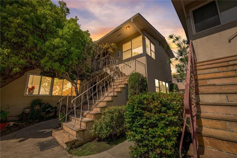 1023 Appleton #12, Long Beach, CA 90802