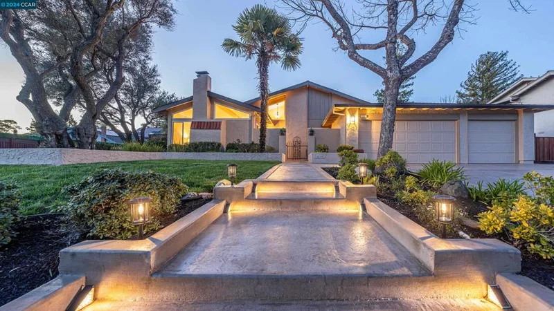 3001 Oakham Dr, San Ramon, CA 94583