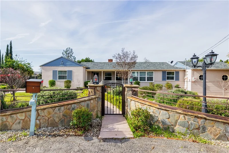 10400 Strong, Whittier, CA 90601