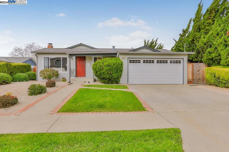 6211 Tourraine Dr, Newark, CA 94560
