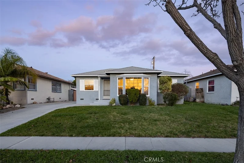 4338 Carfax, Lakewood, CA 90713