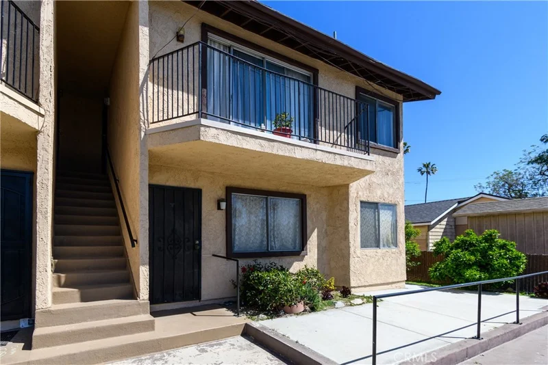 8998 Mango #O, Fontana, CA 92335