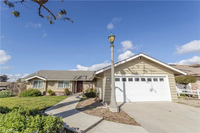 455 Appletree, Camarillo, CA 93012