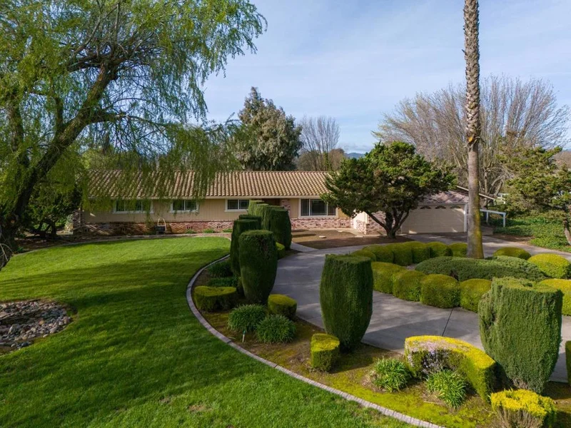 12365 Foothill, San Martin, CA 95046