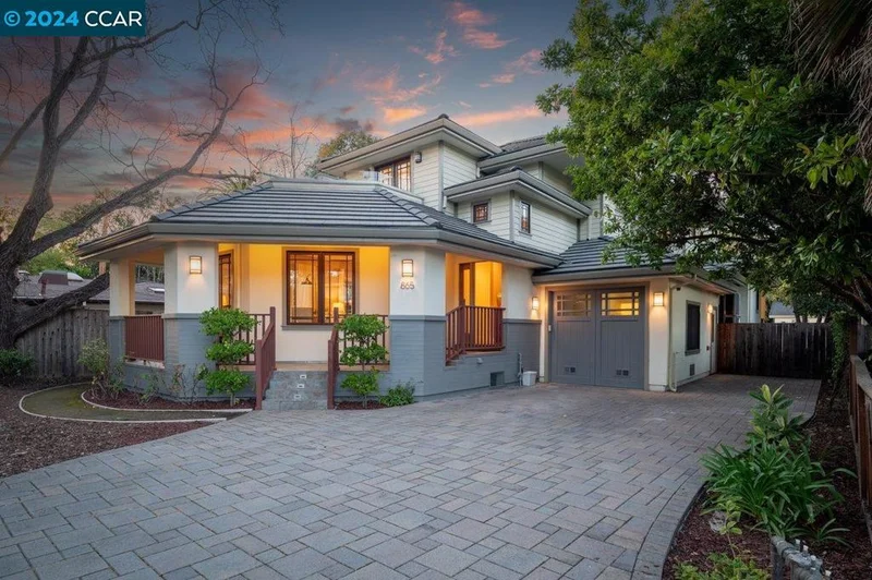 865 Meadow Dr, Palo Alto, CA 94303