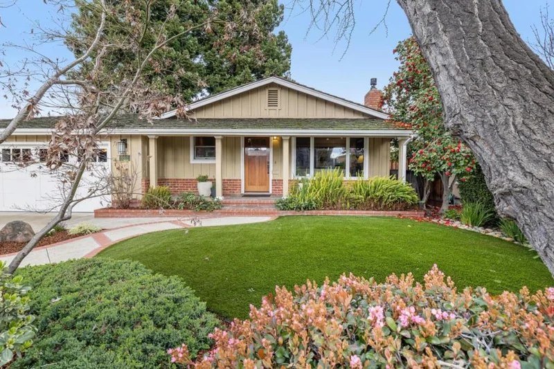 552 Drucilla, Mountain View, CA 94040