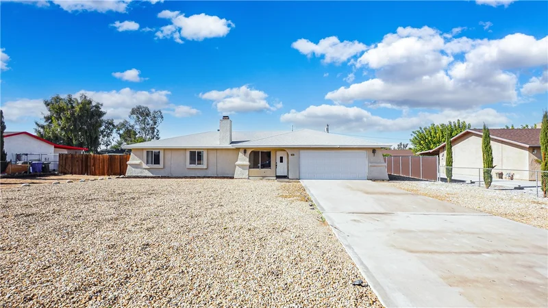 11810 Jamacha, Apple Valley, CA 92308