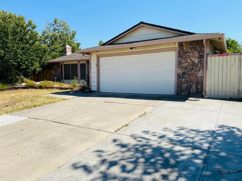 5540 Troutdale, Sacramento, CA 95823