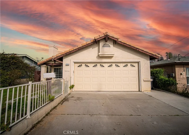 1234 Herald, Redlands, CA 92374