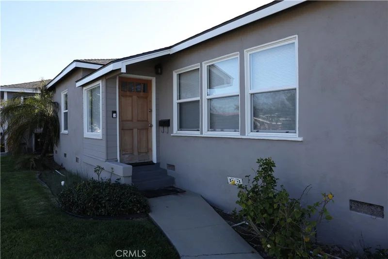 4247 Walnut, Long Beach, CA 90807