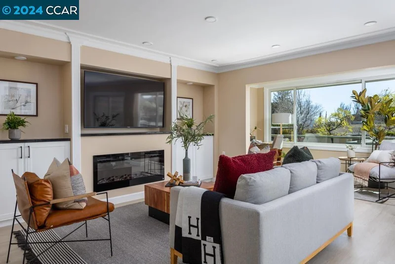 1232 Skycrest Dr 4, Walnut Creek, CA 94595