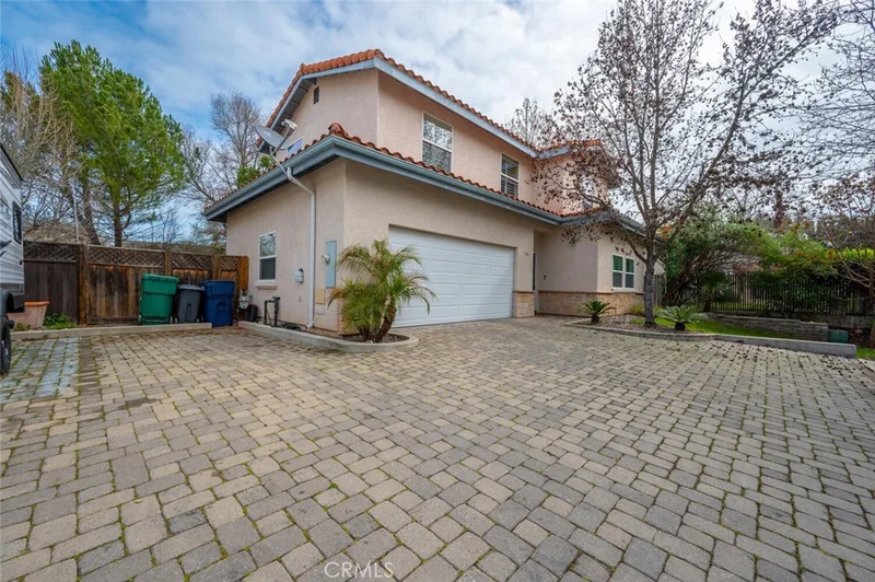 7785 Navajoa, Atascadero, CA 93422