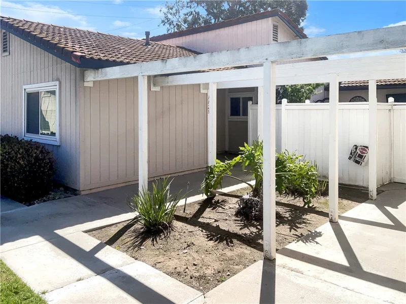 1125 Border Avenue, Corona, CA 92882