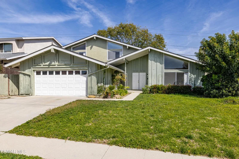 294 Donner Avenue, Ventura, CA 93003