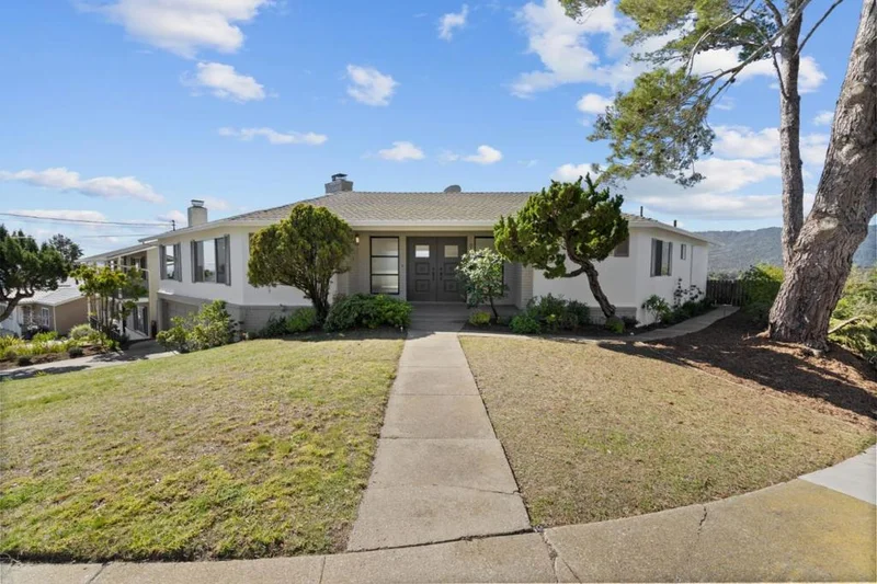 900 Crestview Drive, San Carlos, CA 94070