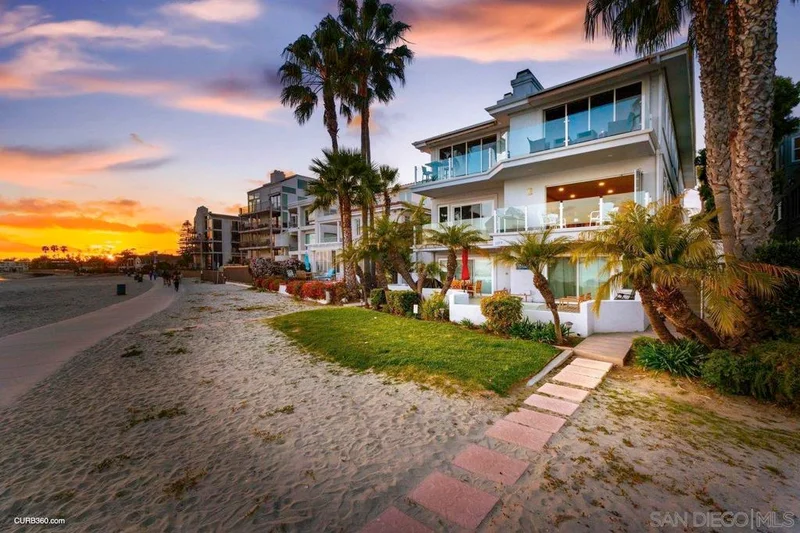 1177 Pacific Beach Dr C, San Diego, CA 92109