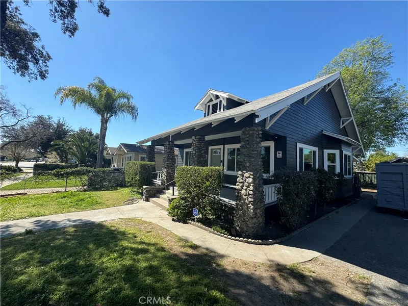 873 N Towne Avenue, Pomona, CA 91767