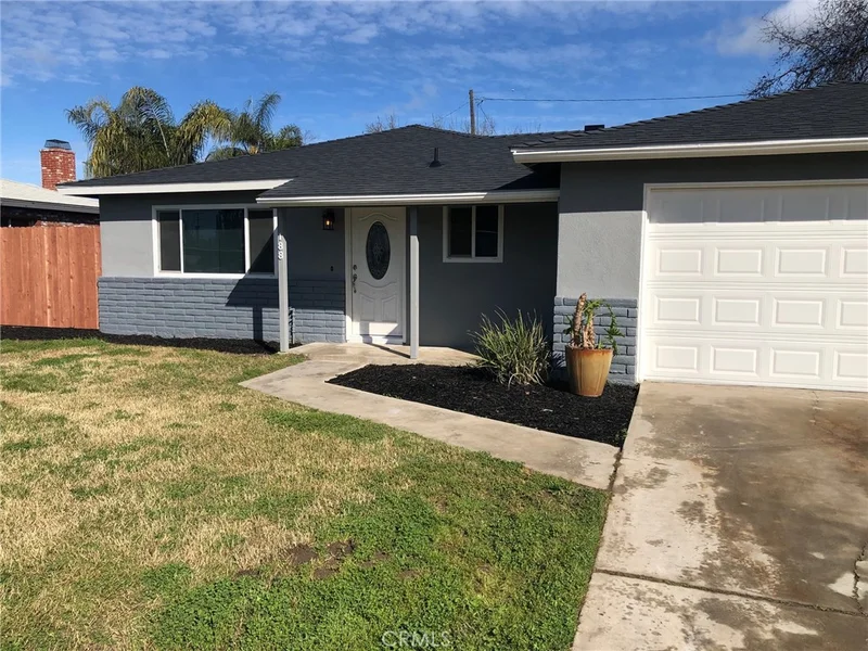 188 E Lois Avenue, Tulare, CA 93274