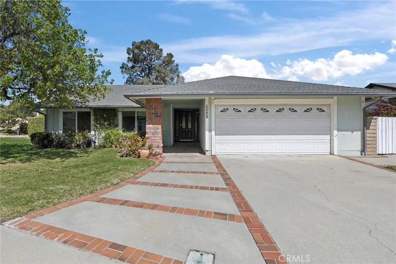 23047 Garzota Drive, Valencia, CA 91354