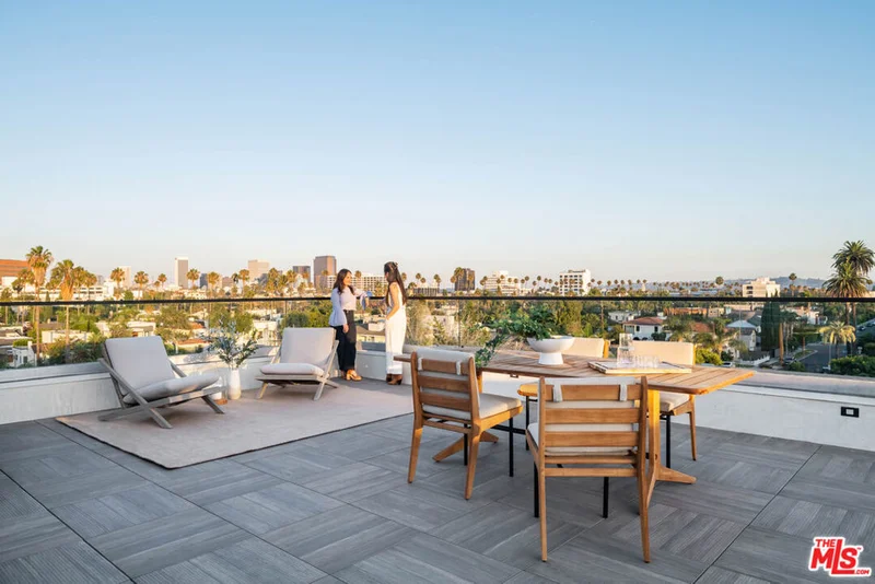 411 S Hamel Road 408, Los Angeles, CA 90048