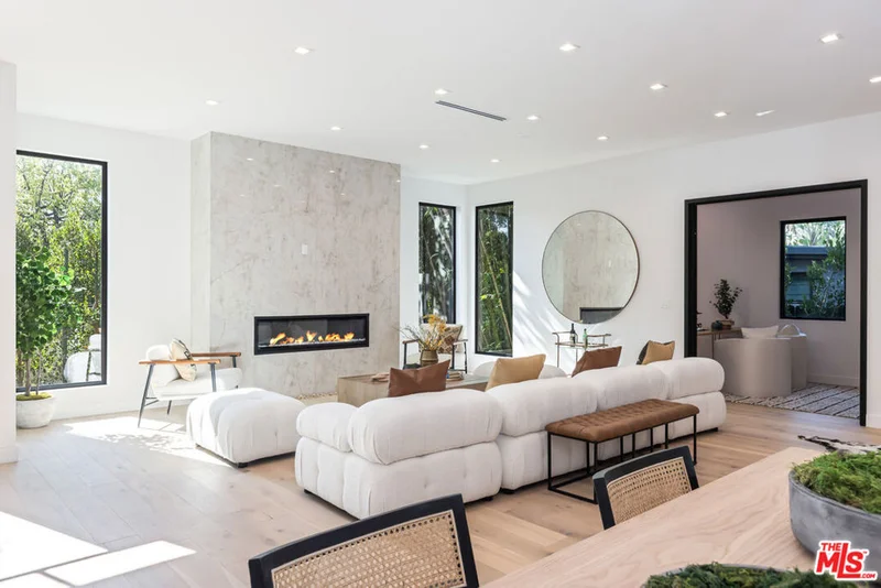 11333 Kiel Street, Los Angeles, CA 90049