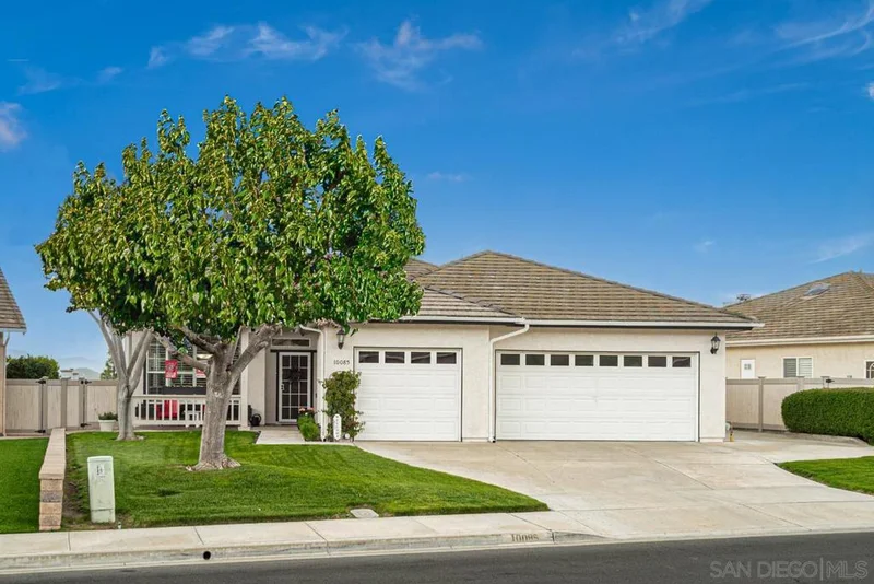 10085 Shenandoah Dr., Santee, CA 92071