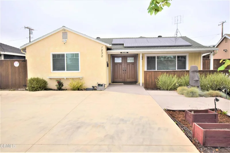 1230 S J Street, Oxnard, CA 93033