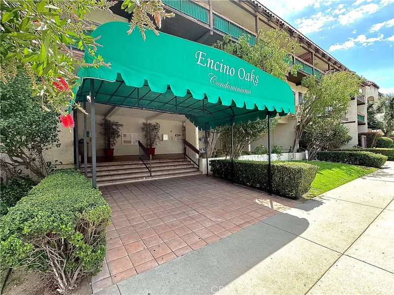 5460 White Oak Avenue E312, Encino, CA 91316