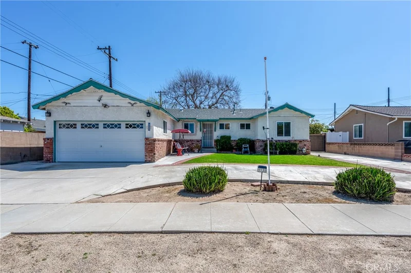 1135 N Grand Street, Orange, CA 92867