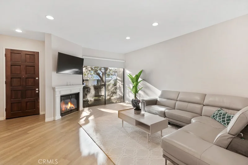 1844 Midvale Avenue 3, Los Angeles, CA 90025