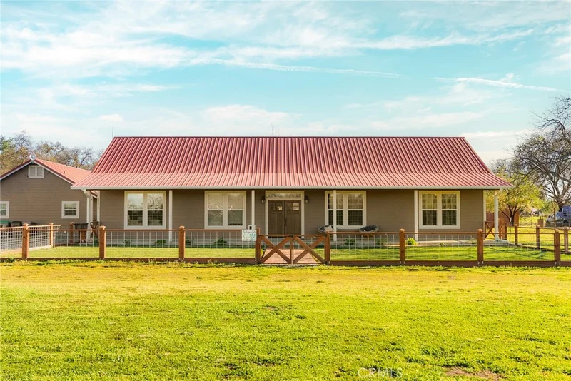 25275 2nd Avenue, Los Molinos, CA 96055