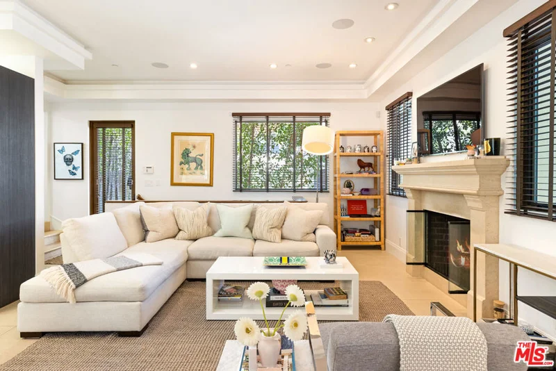 12321 Gorham Avenue, Los Angeles, CA 90049