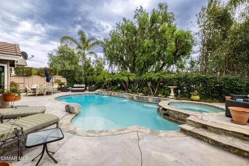 2260 Green Oak Court, Thousand Oaks, CA 91362