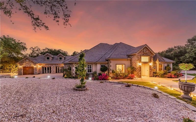 45455 Via Vaquero, Temecula, CA 92590