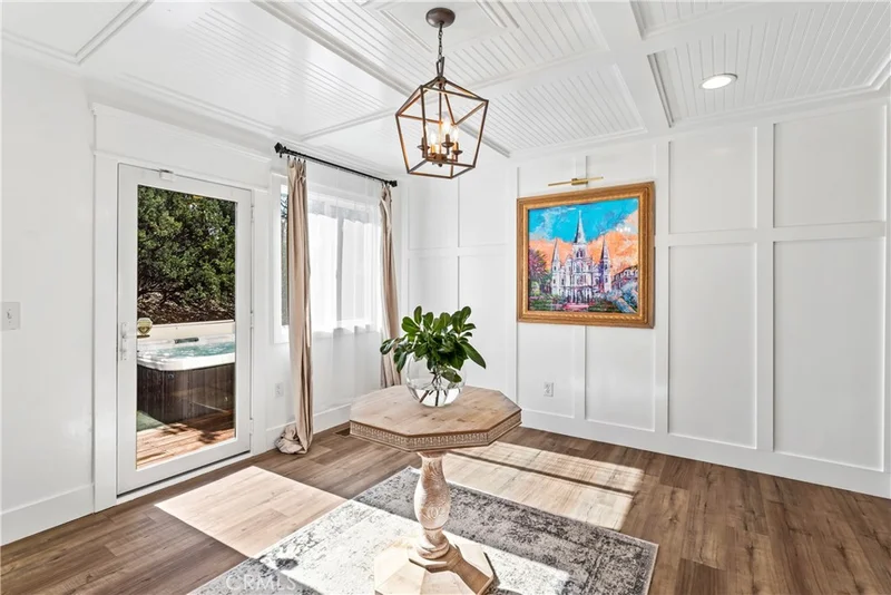 1256 Glacier Drive, Lake Arrowhead, CA 92352