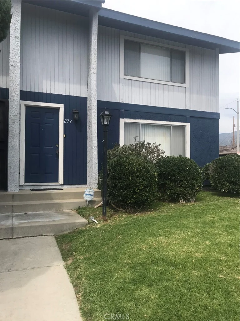 873 Orange Grove Avenue, San Fernando, CA 91340