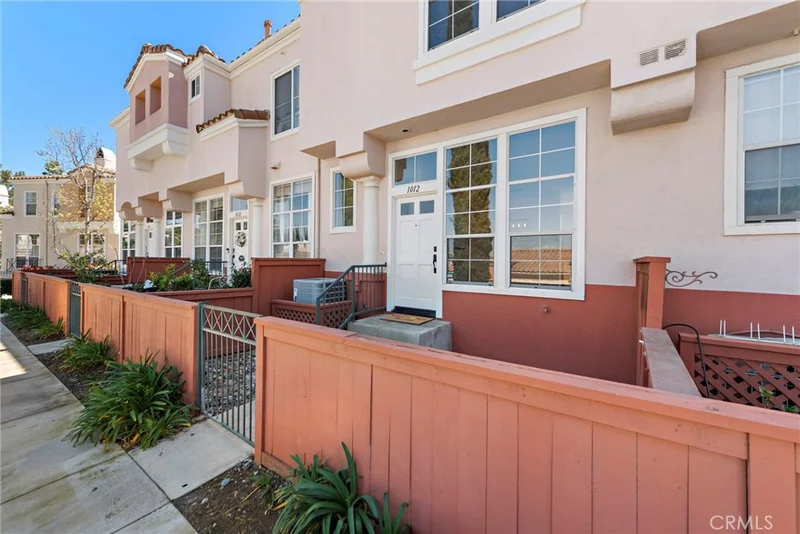1012 S Tivoli Court, Anaheim Hills, CA 92808