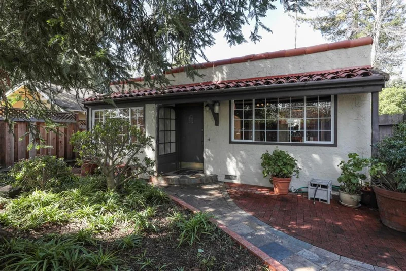 516 Barron Avenue, Palo Alto, CA 94306